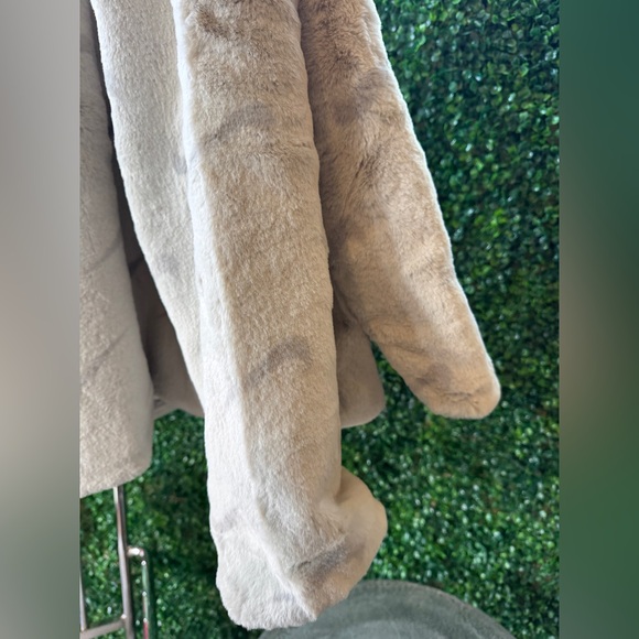 New Nike Sportswear Between-season jacket in Beige - Picture 11 of 16